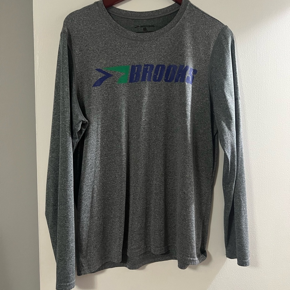 Brooks Gray Long-Sleeve Logo Performance Tee with Blue and Green Accents